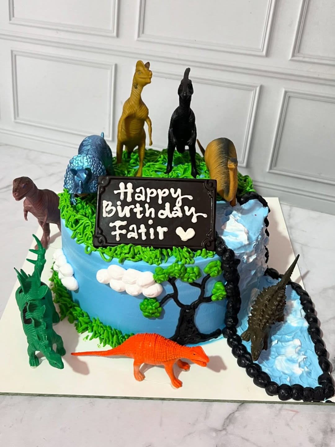 Dinosaur themed cake